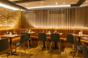 fixed seating restaurant